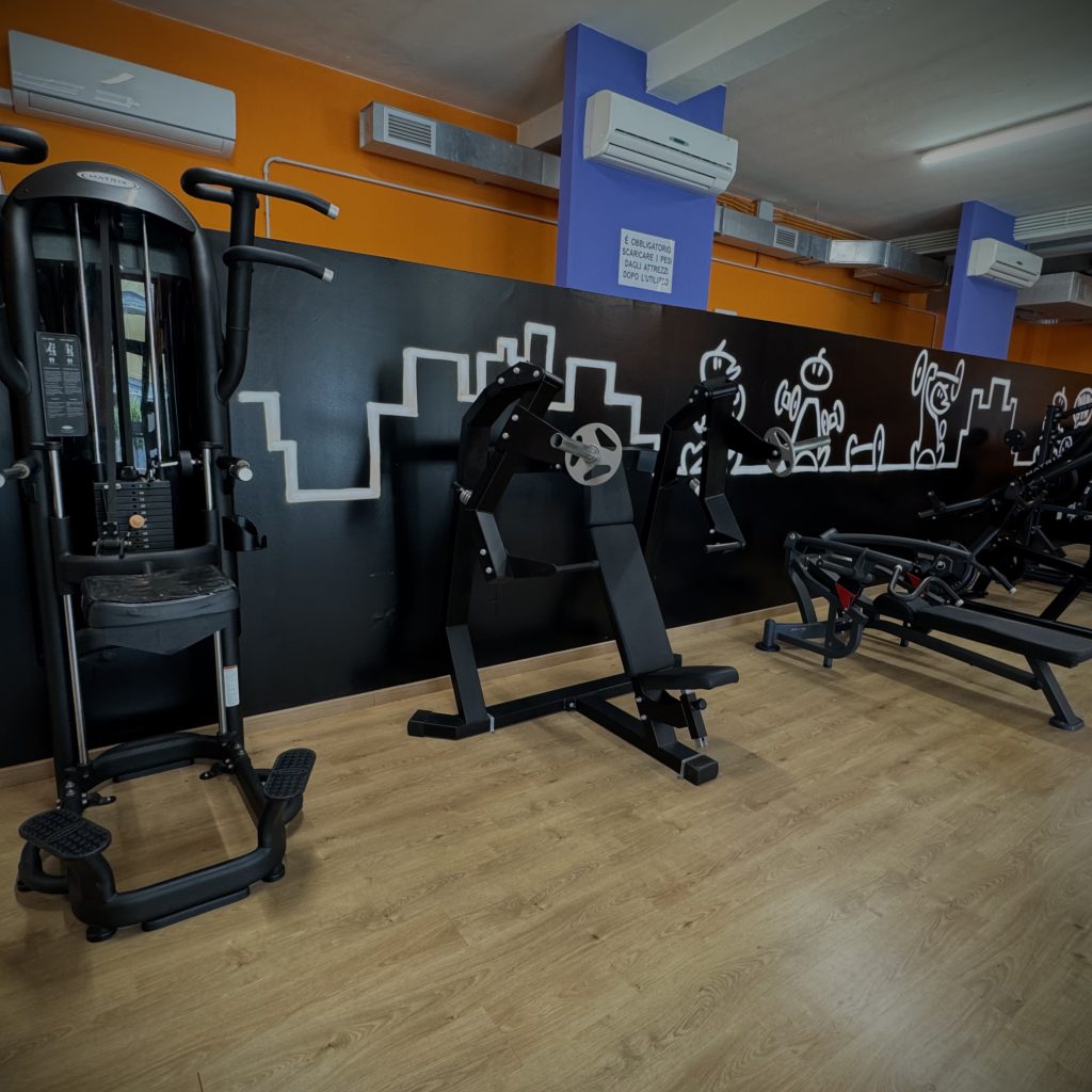 palestra-naonisgym-allenamento-convenzione-studenti-pordenone